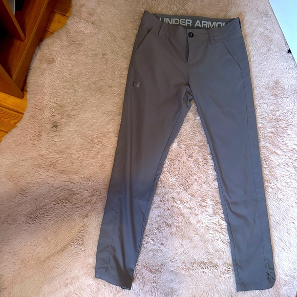 Under armour. Fitted outdoor pants. Never worn. Tailored with a great fit. - Picture 1 of 4